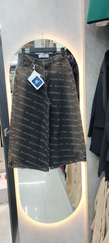 شلوار جین واید طرحدار