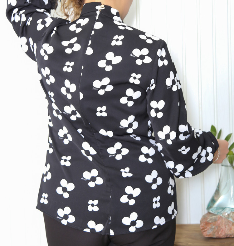 شومیز زنانه یقه مرواریدی