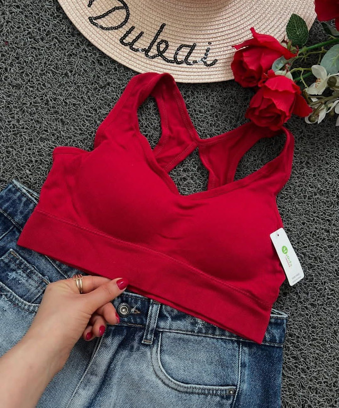 خرید نیم تنه، تاپ و تیشرت ورزشی دخترانه با بهترین قیمت