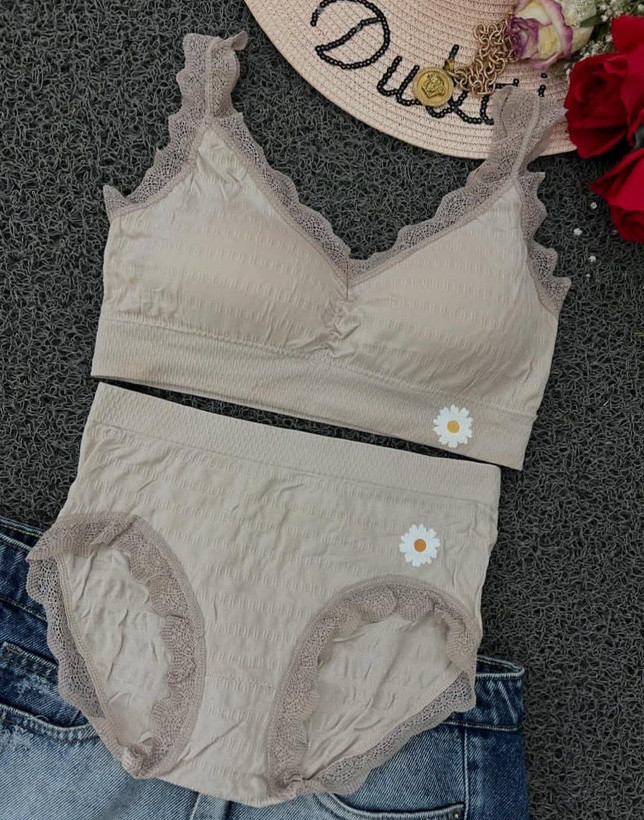 ست شورت و نیم تنه بابونه کد 2769