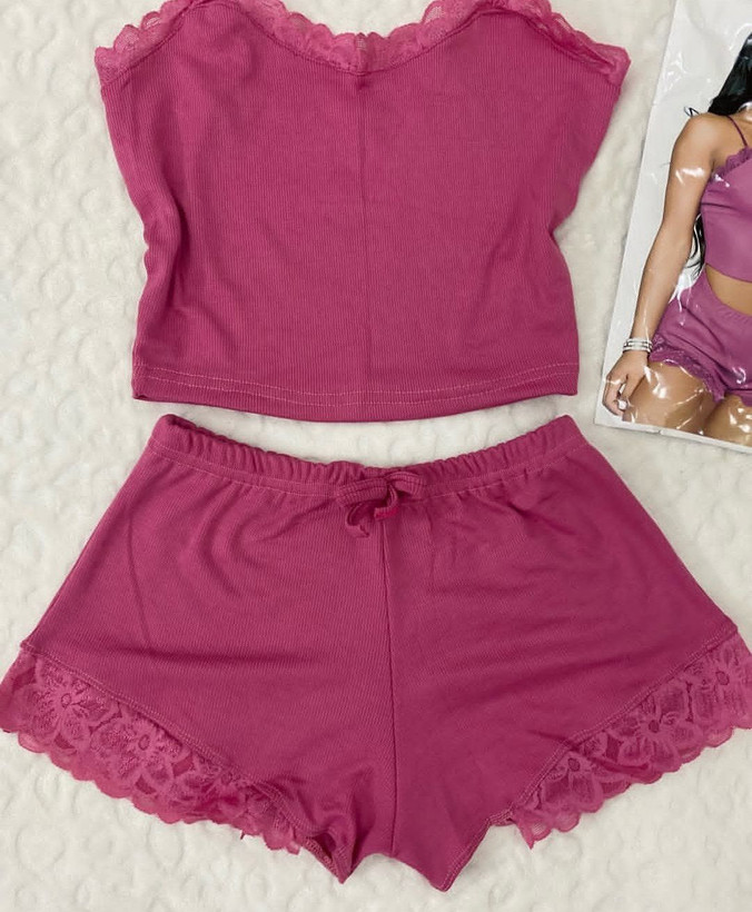 ست تاپ و شلوارک کبریتی لبه تور کد 2754