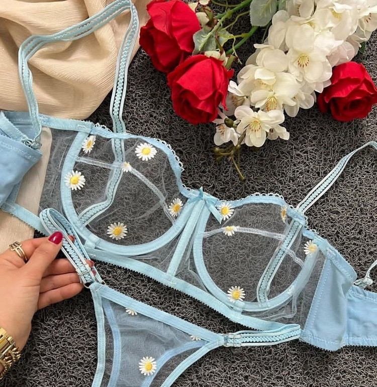 ست سوتین کارن تور حریر فنردار مدل بابونه